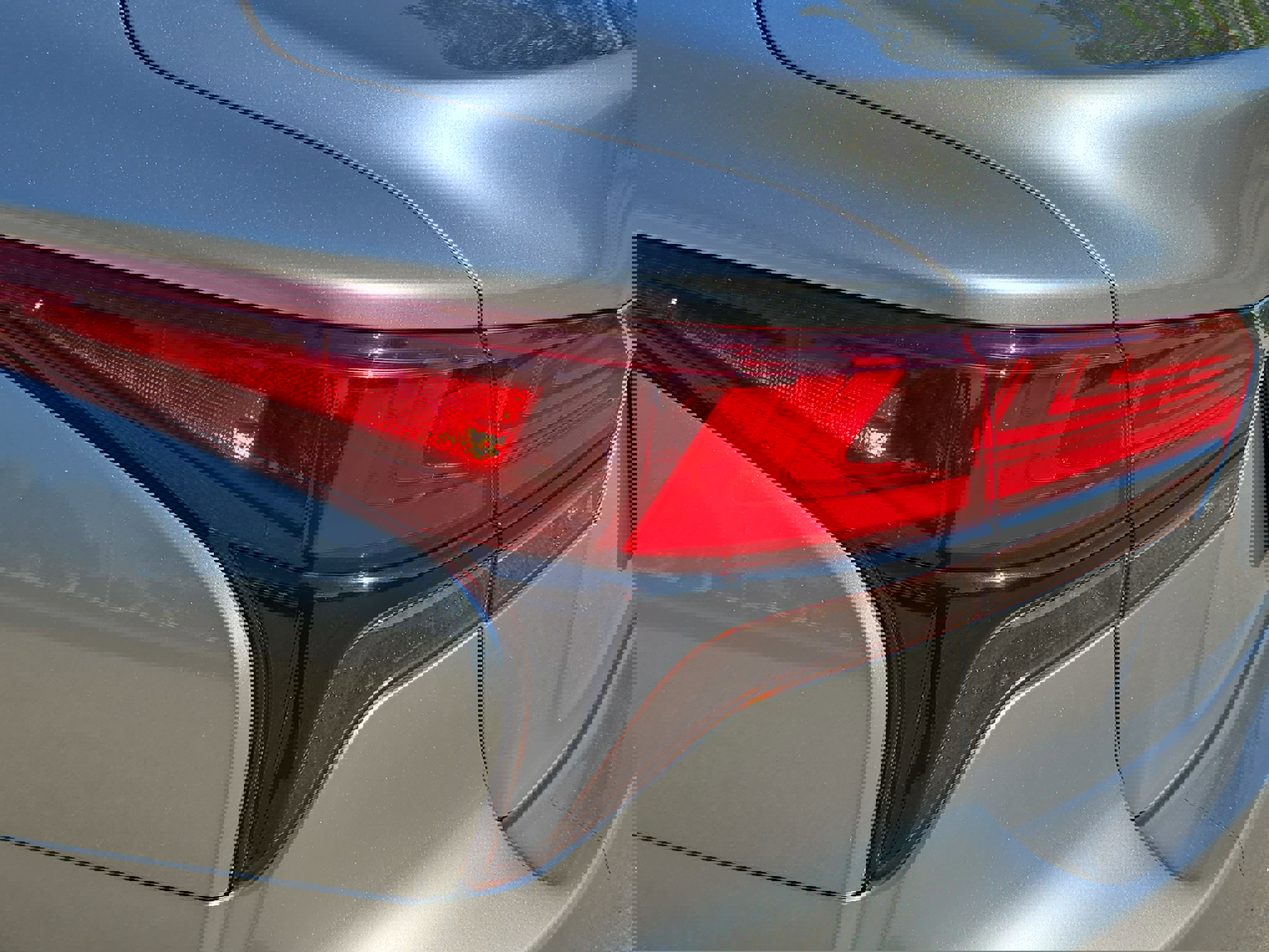 Used 2022 Lexus LS 500 w/ Interior Upgrade Package image 35