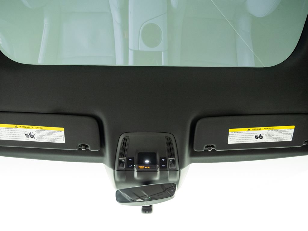Used 2021 Porsche Taycan image 19