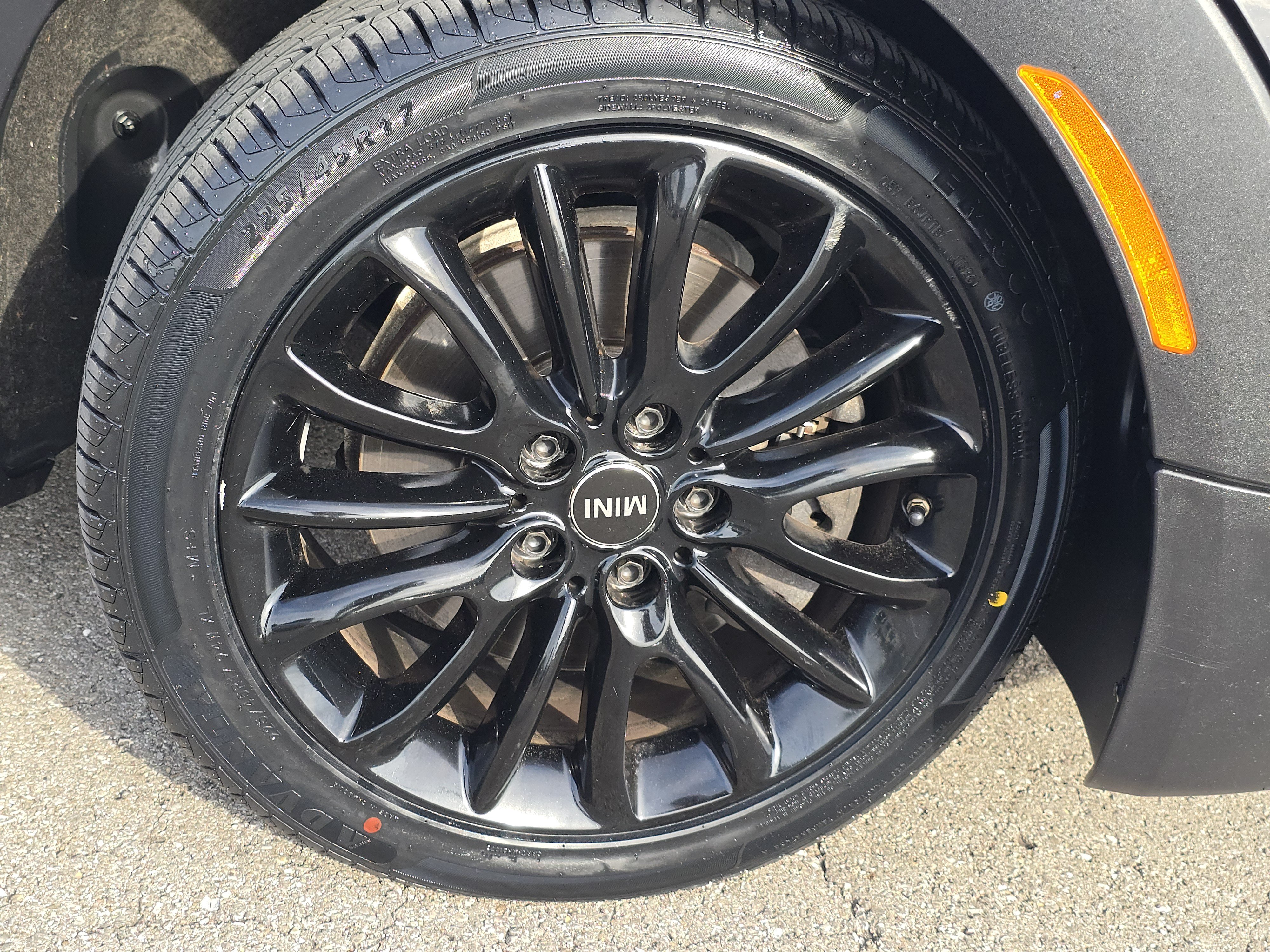 Used 2019 MINI Cooper Clubman S w/ Premium Package AWD/4WD image 15
