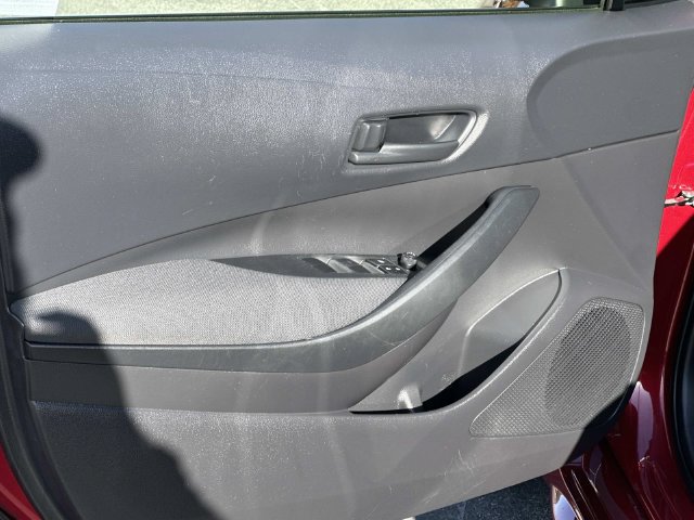 Used 2025 Toyota Corolla LE FWD image 18