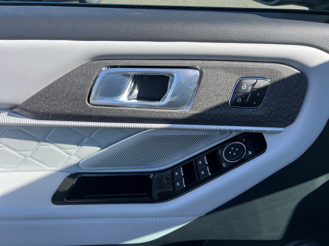 New 2026 Ford Explorer Platinum w/ LUX Leather Package image 17
