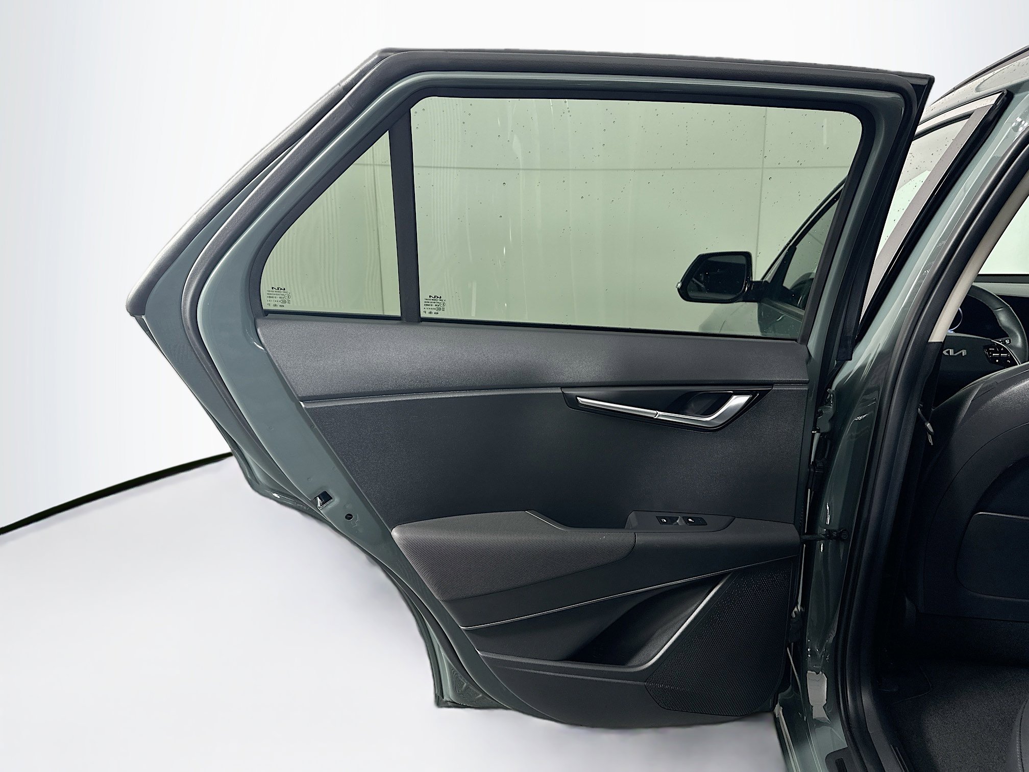 Used 2023 Kia Niro Wave w/ Wave Preserve Package FWD image 27
