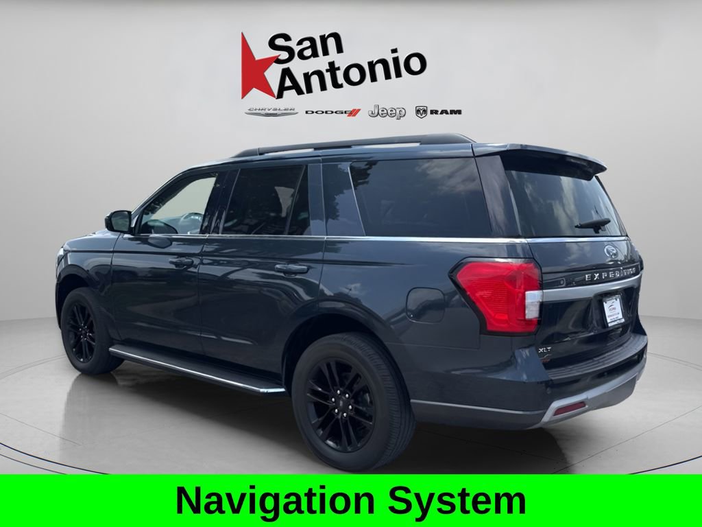 Used 2023 Ford Expedition XLT RWD image 4
