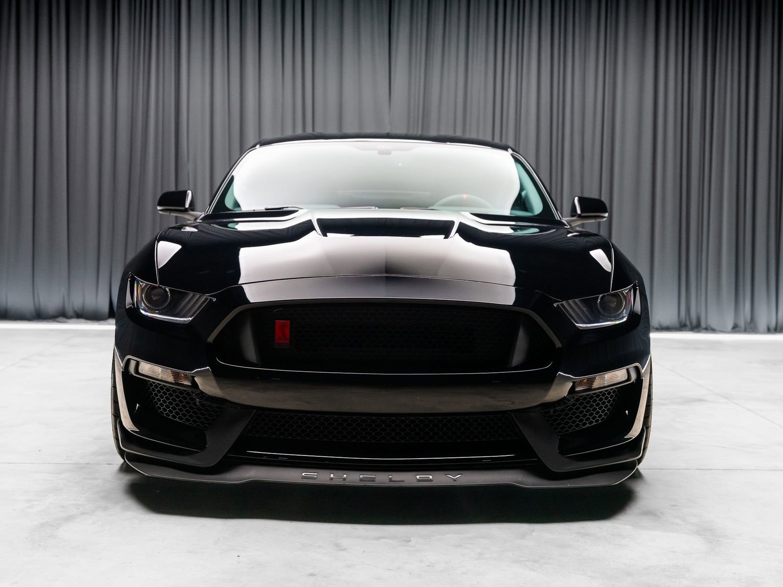 Used 2016 Ford Mustang Shelby GT350R w/ GT350R Equipment Group 920A RWD image 22