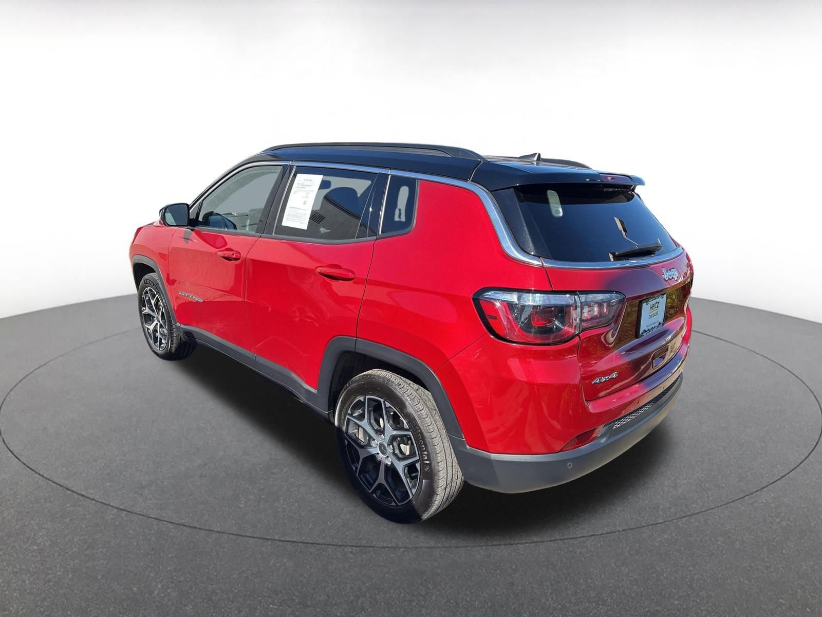 Used 2025 Jeep Compass Limited AWD/4WD image 3