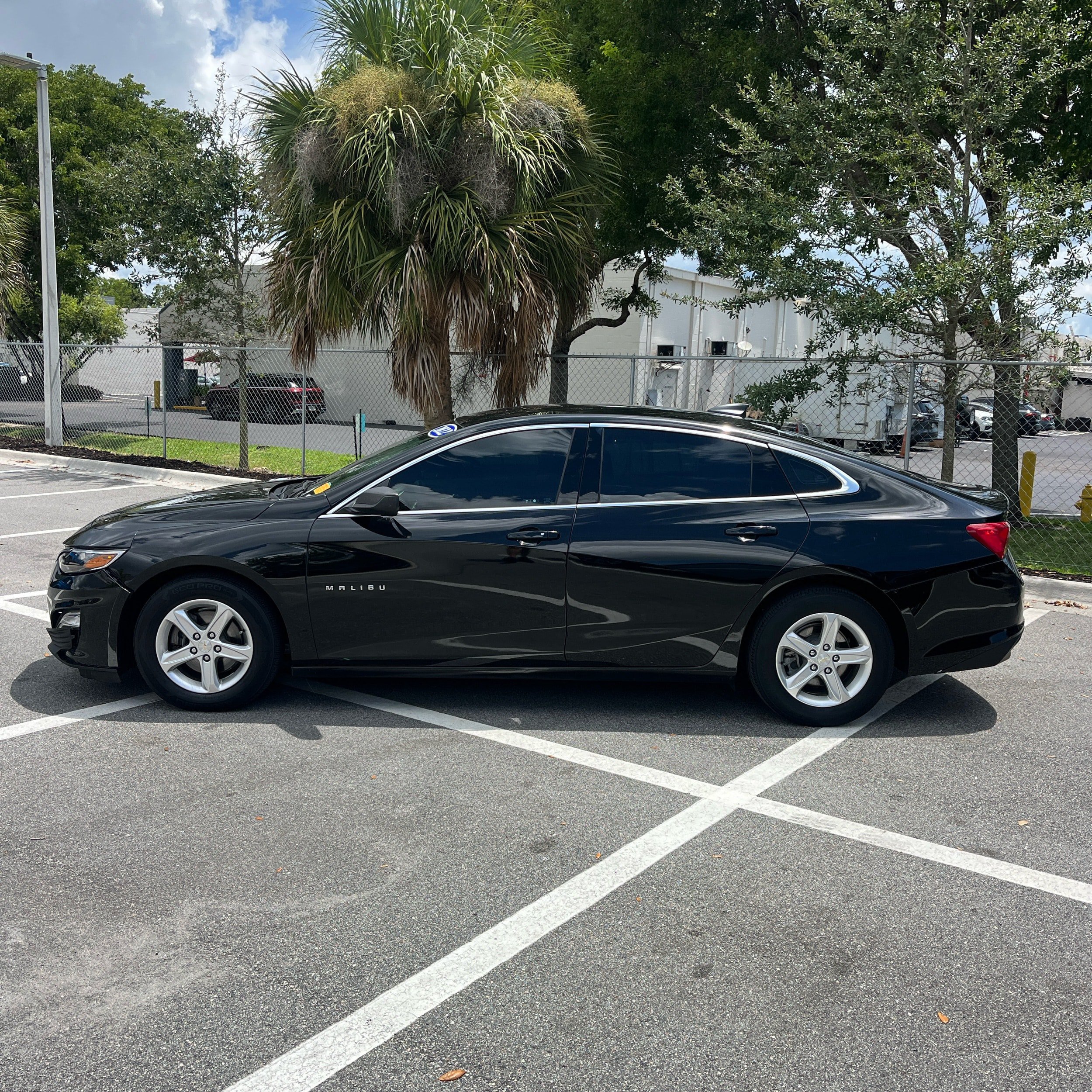 Used 2022 Chevrolet Malibu LS FWD image 11