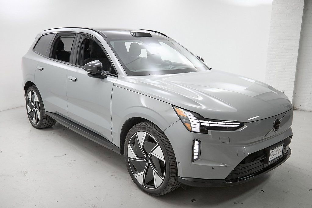Certified 2025 Volvo EX90 Ultra image 4