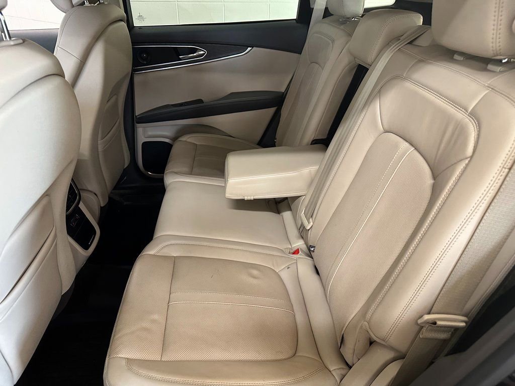 Used 2019 Lincoln Nautilus Reserve FWD image 38