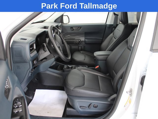 Used 2025 Ford Maverick Lariat w/ Black Appearance Package AWD/4WD image 14