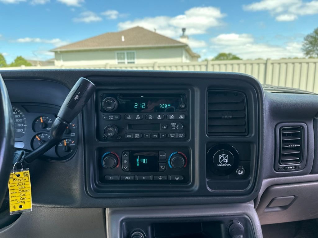 Used 2005 GMC Yukon SLE w/ Cargo Package RWD image 35