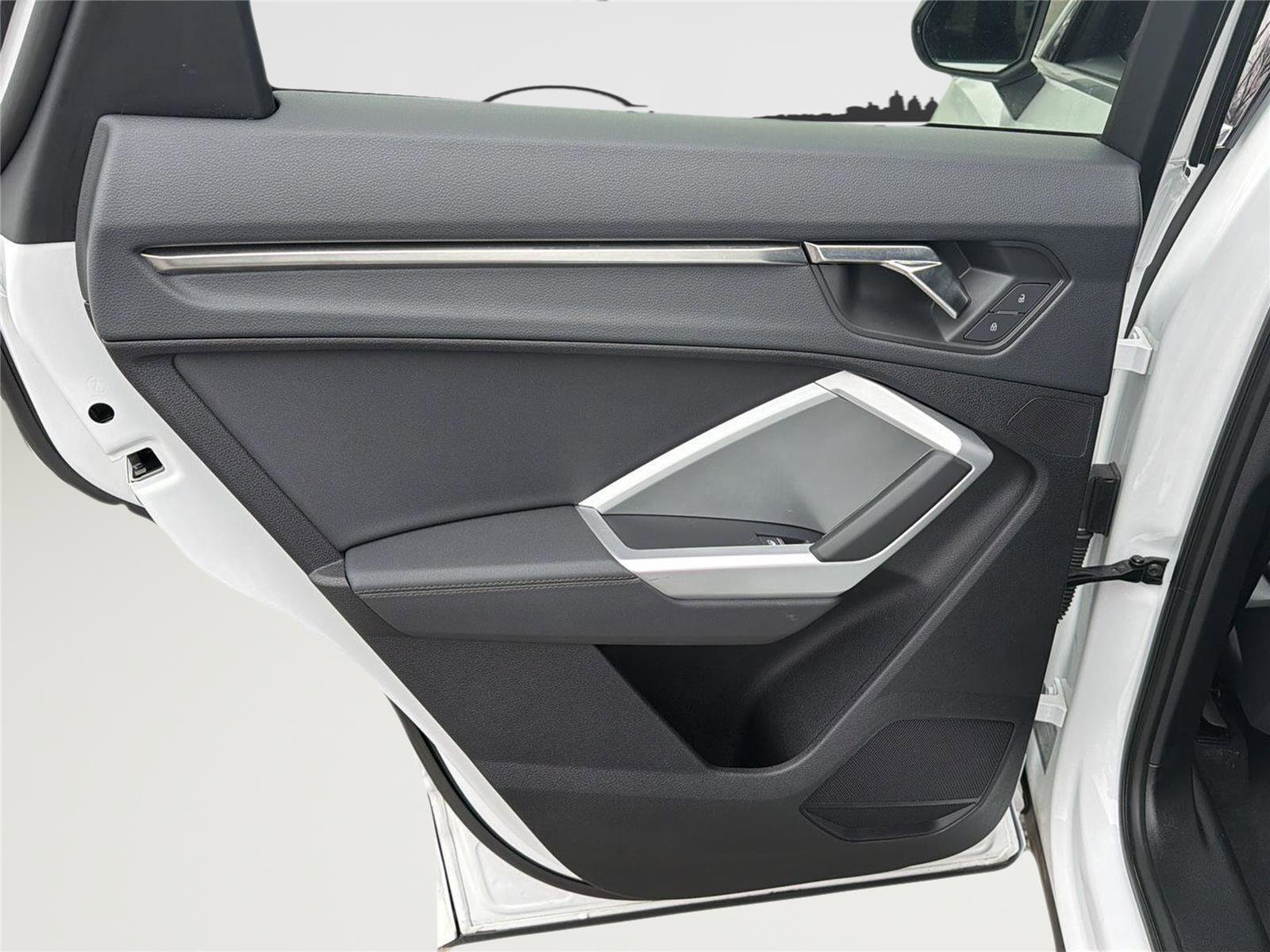 Used 2025 Audi Q3 2.0T Premium image 22