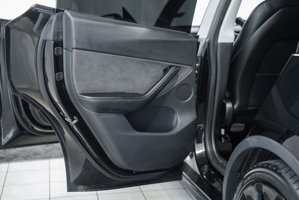 Used 2020 Tesla Model Y Performance image 40