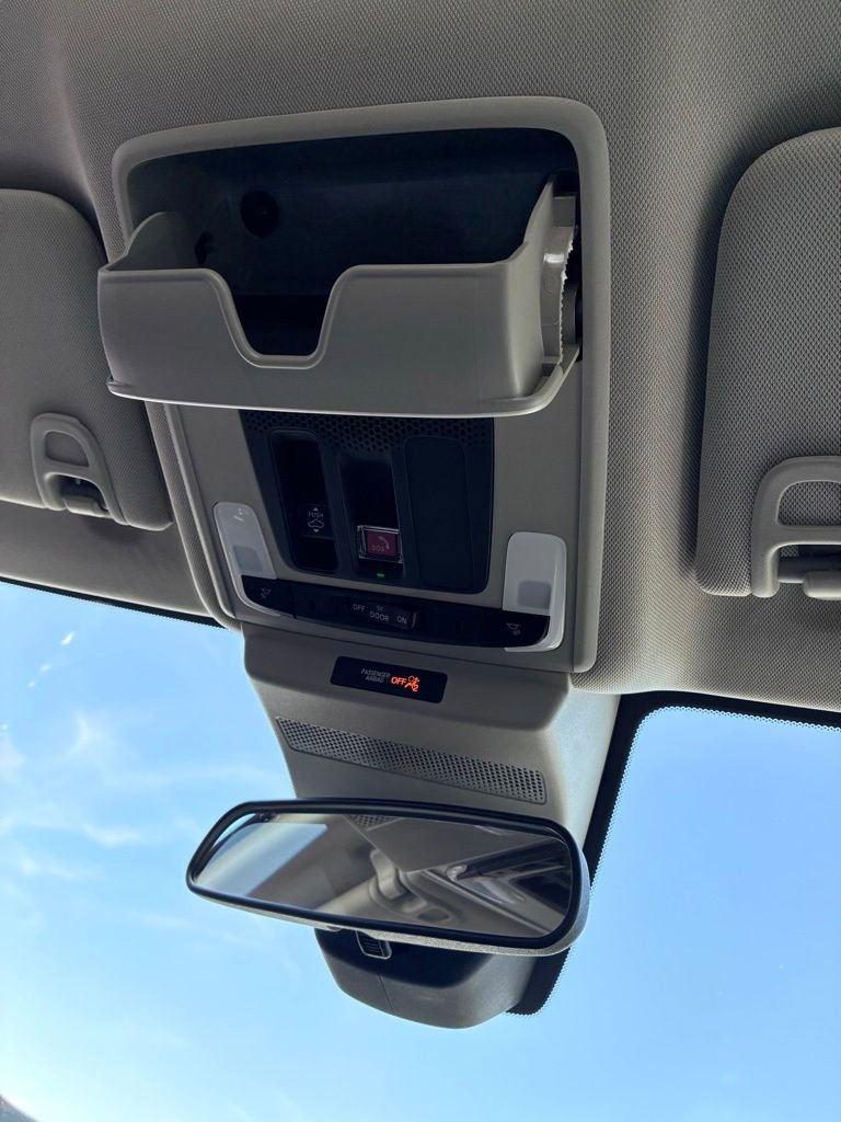 Used 2025 Honda Accord SE image 39
