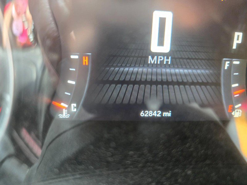 Used 2019 Dodge Challenger SXT image 6