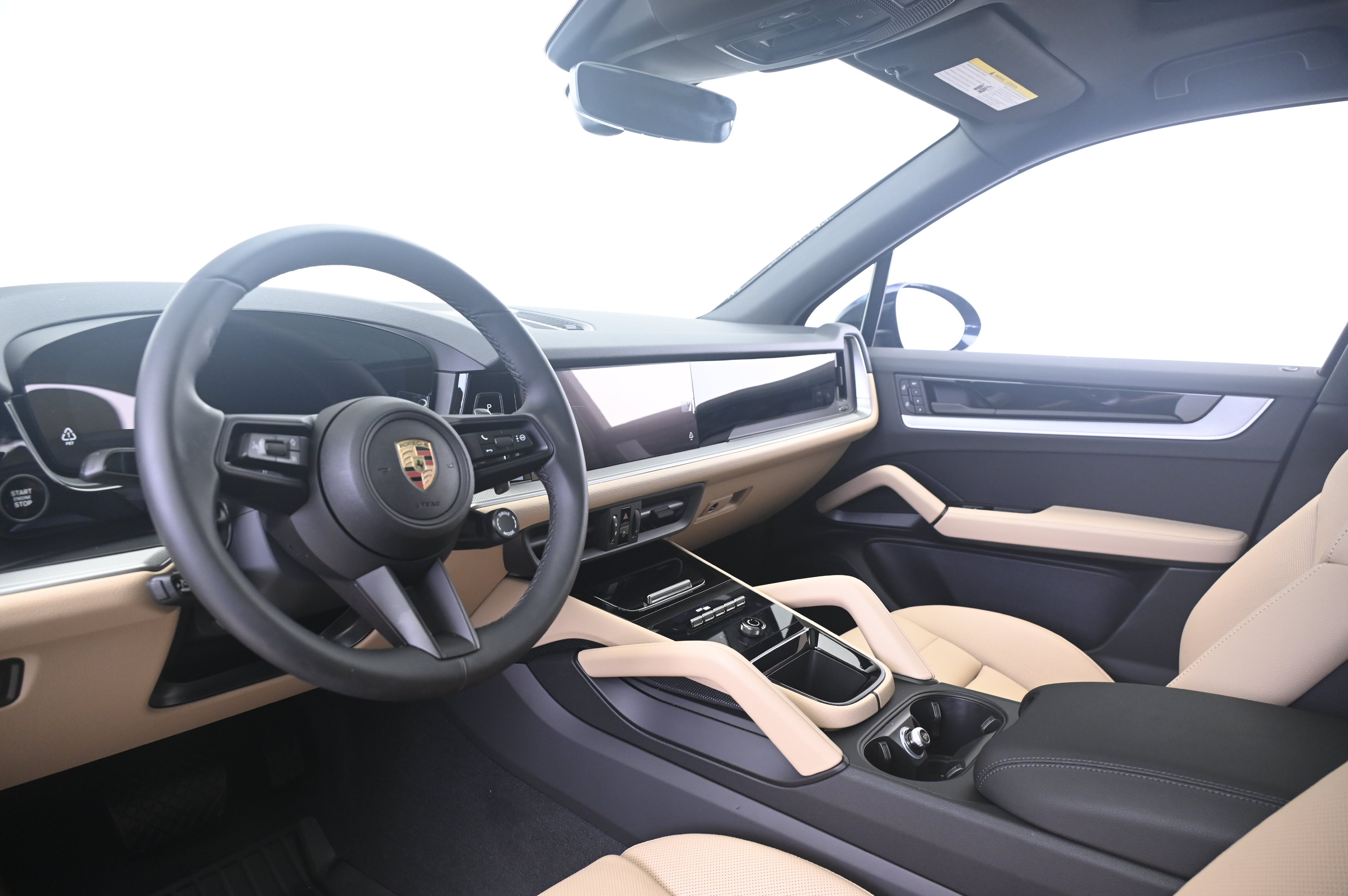 Certified 2026 Porsche Cayenne AWD/4WD image 28