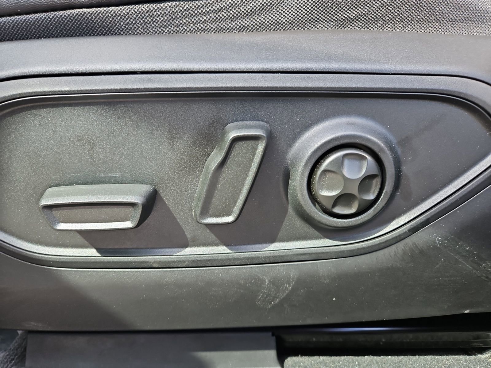 New 2026 Jeep Grand Cherokee L Limited image 21