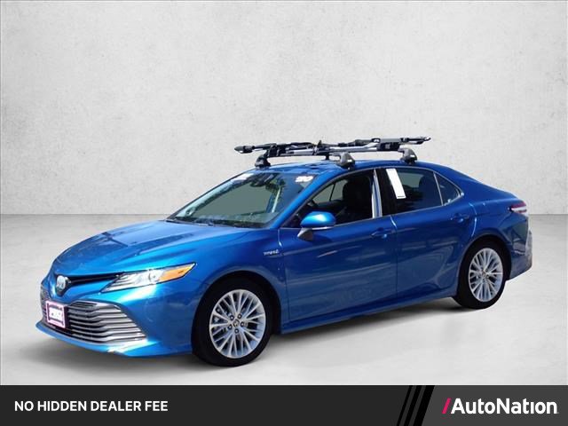 Certified 2020 Toyota Camry XLE w/ Sunroof Package FWD image 1