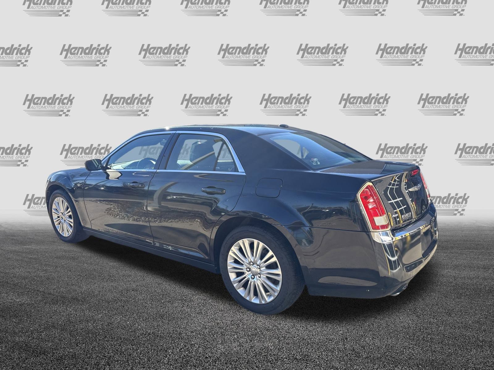Used 2013 Chrysler 300 AWD w/ Driver Convenience Group image 7