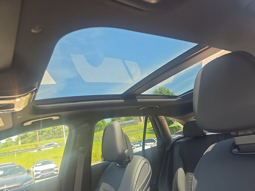 New 2026 Mercedes-Benz GLC 300 4MATIC image 21