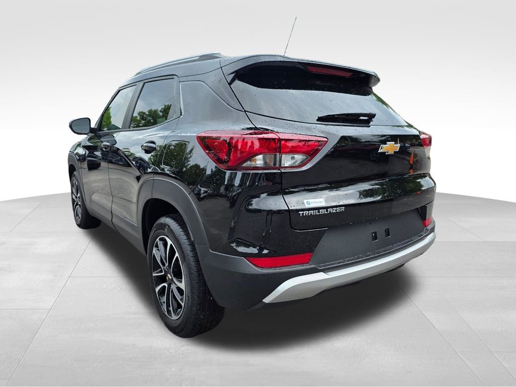 New 2026 Chevrolet TrailBlazer LT FWD image 6