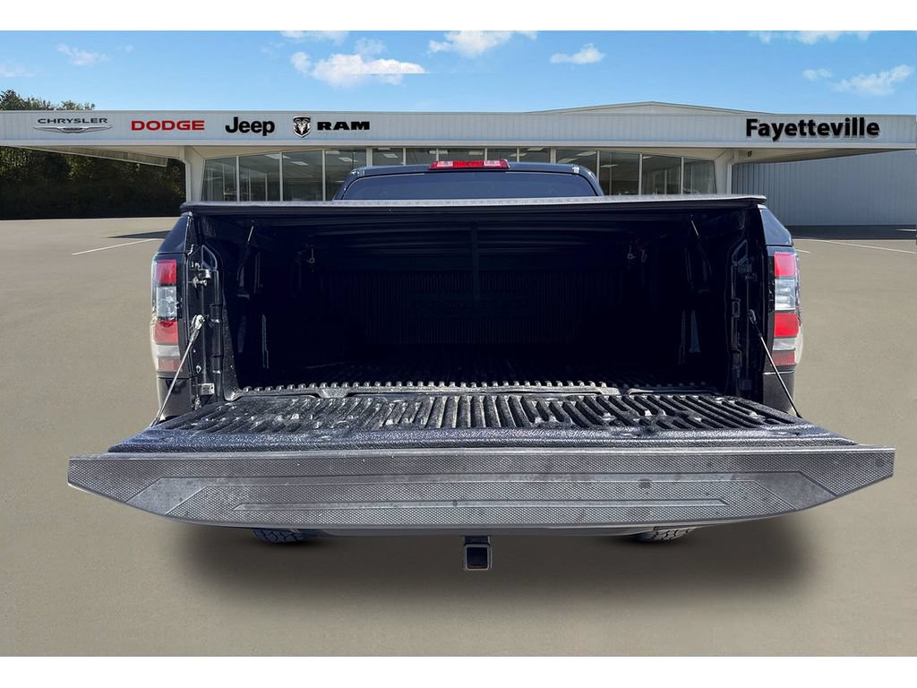 Used 2022 Nissan Frontier S w/ Technology Package RWD image 9