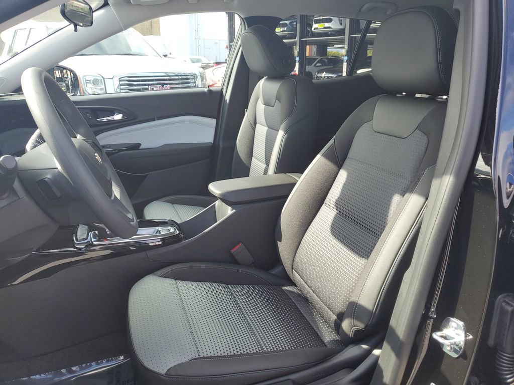 New 2026 Chevrolet Trax LT image 17