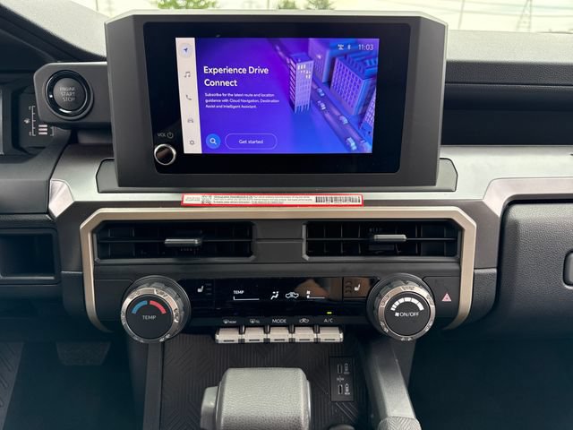 Certified 2025 Toyota Tacoma SR5 AWD/4WD image 31