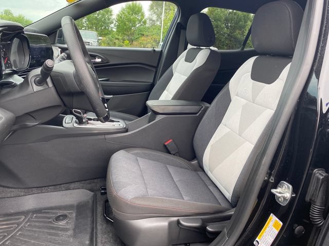Certified 2024 Chevrolet Trax RS w/ Driver Confidence Package FWD image 15