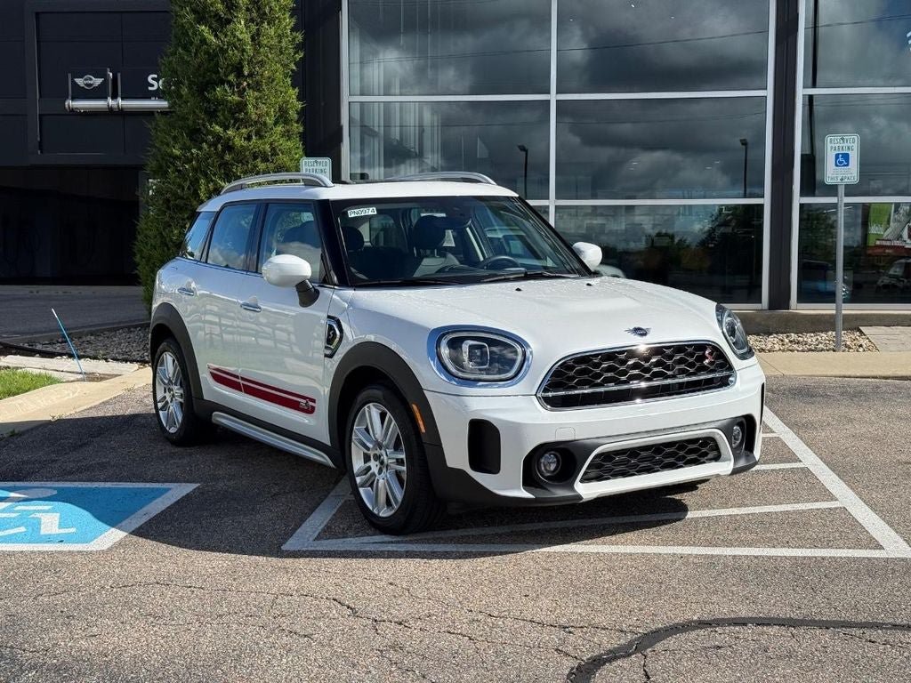 Used 2024 MINI Cooper Countryman S w/ Storage Package AWD/4WD image 1