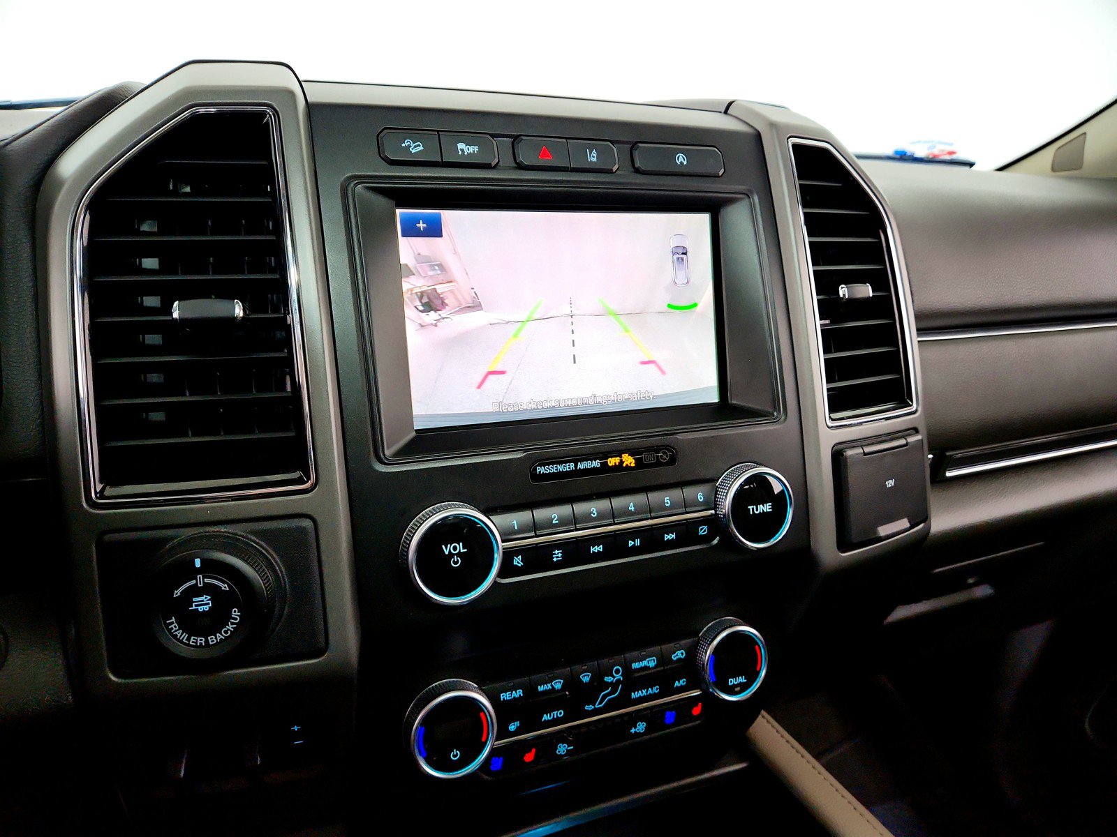 Used 2020 Ford Expedition XLT w/ Equipment Group 202A image 13