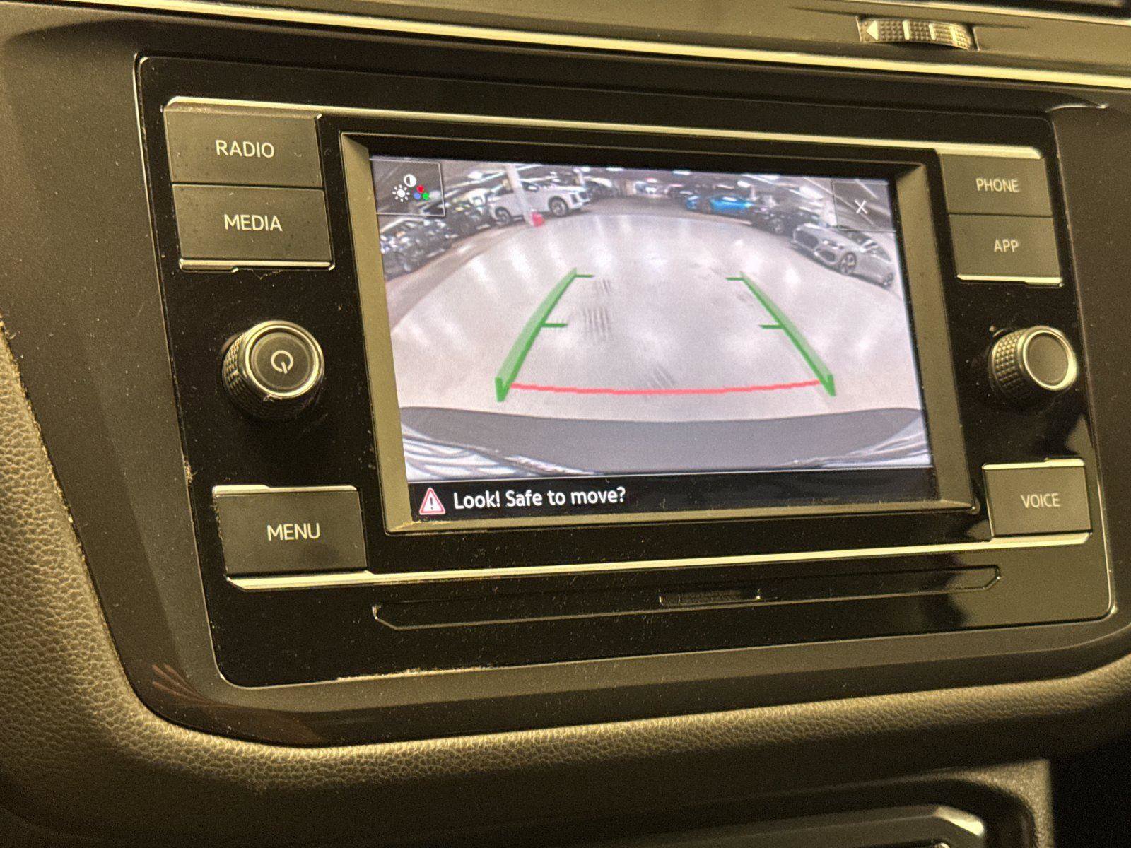 Used 2022 Volkswagen Tiguan S FWD image 19