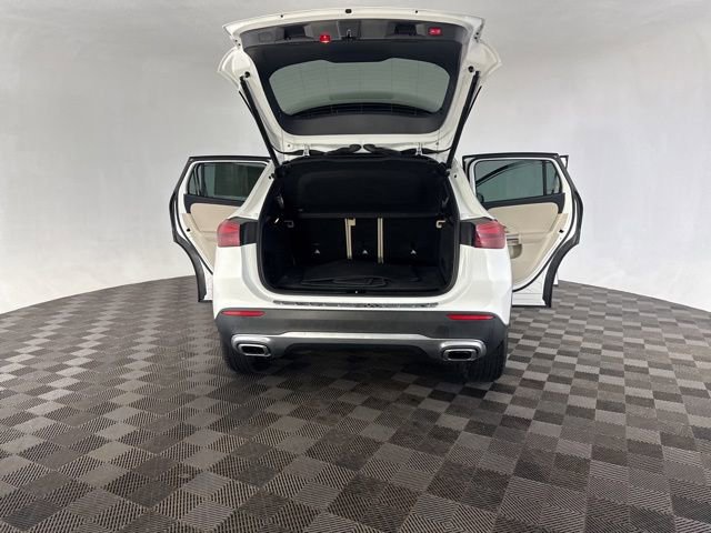 Used 2025 Mercedes-Benz GLA 250 4MATIC image 16