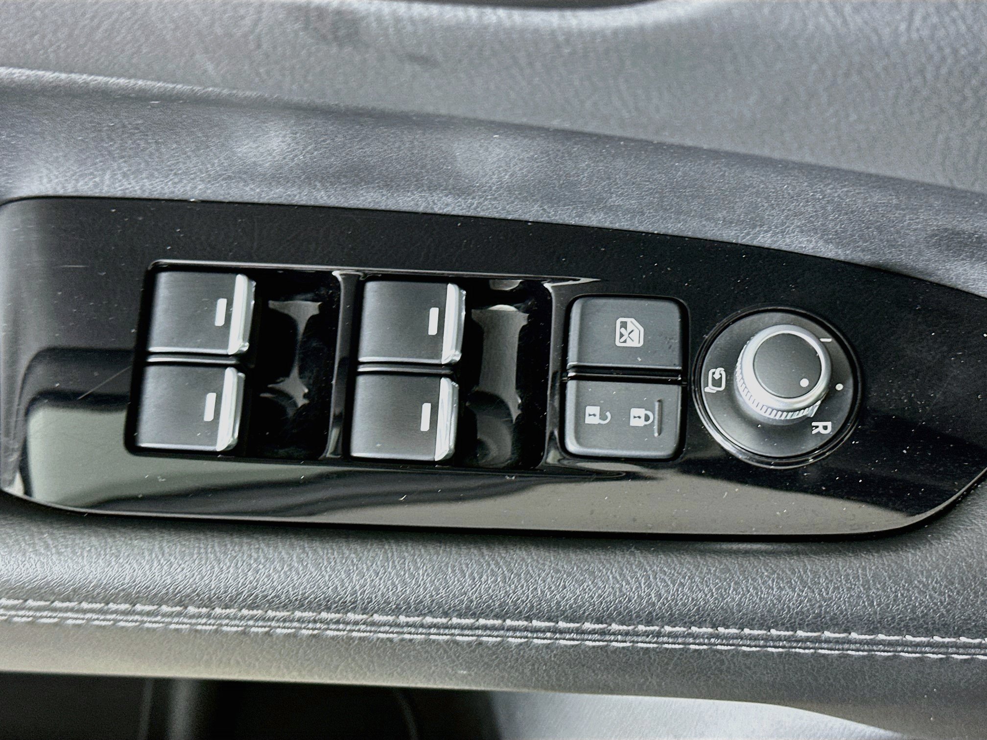 Used 2025 MAZDA CX-5 AWD 2.5 S w/ Premium Plus Pkg image 15