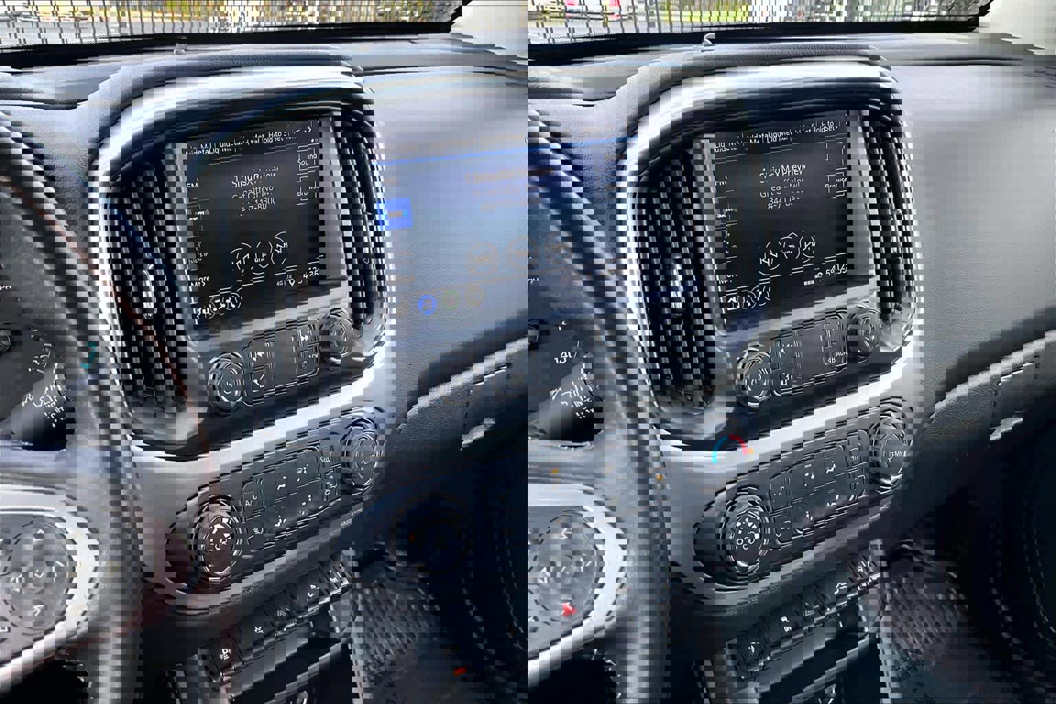 Used 2022 Chevrolet Colorado LT w/ Fleet Safety Package image 6