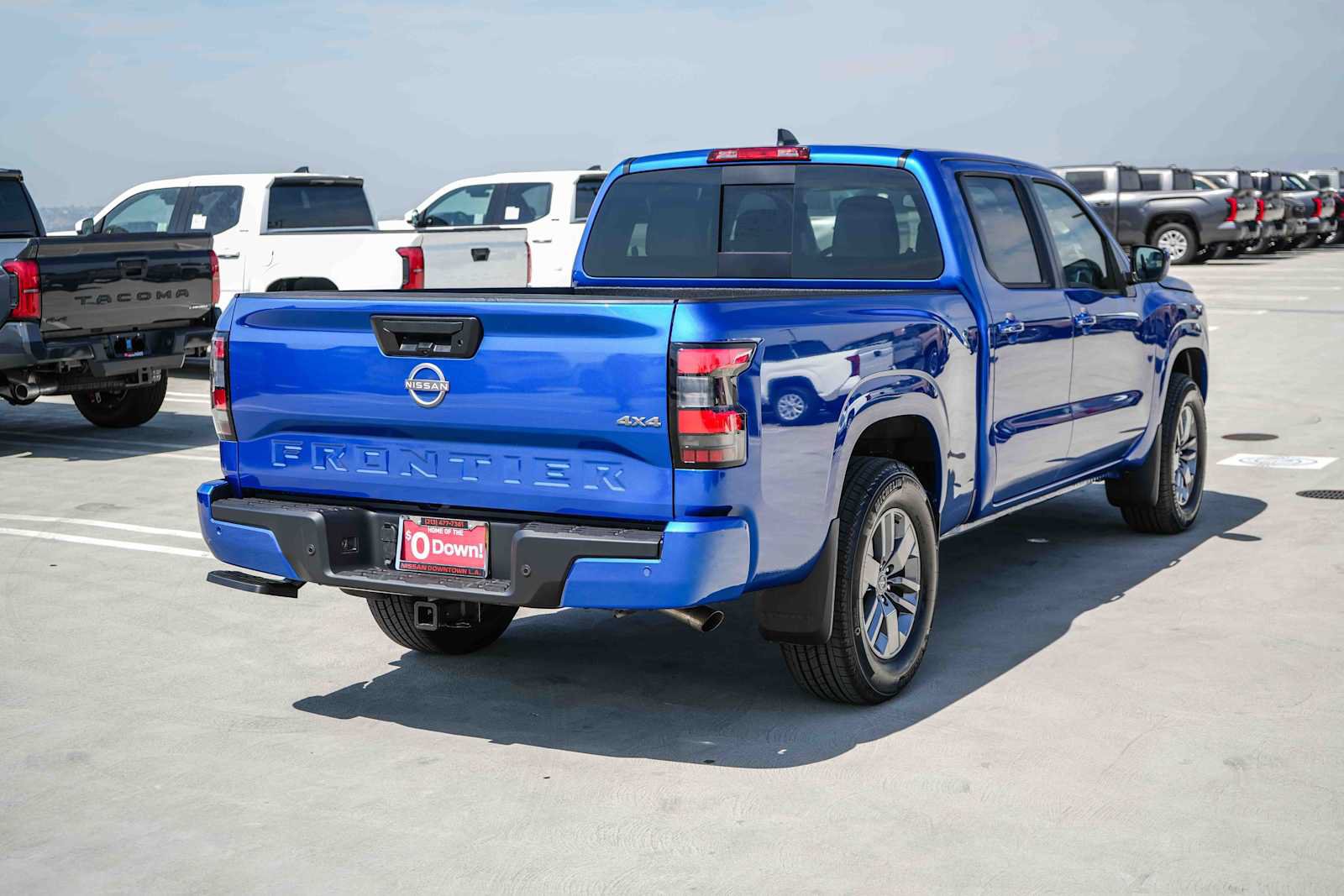 Used 2026 Nissan Frontier SV w/ Tow Package AWD/4WD image 7