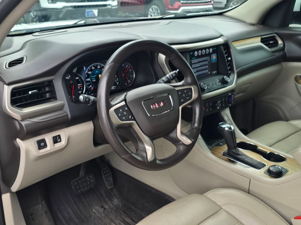 Certified 2017 GMC Acadia Denali w/ Technology Package FWD image 13