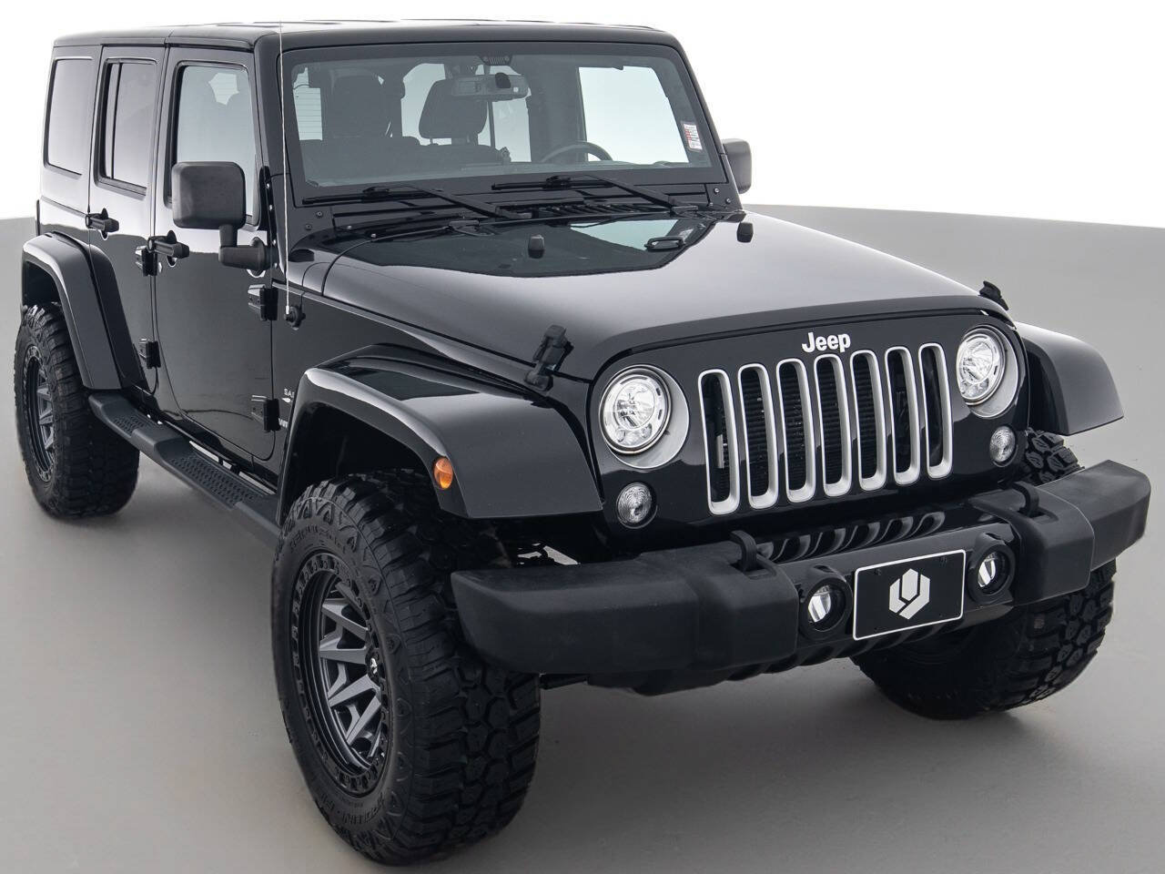 Used 2017 Jeep Wrangler Unlimited Sahara w/ Connectivity Group