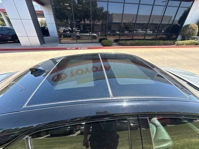 Used 2020 Toyota Camry XSE w/ Driver Assist Package FWD image 4