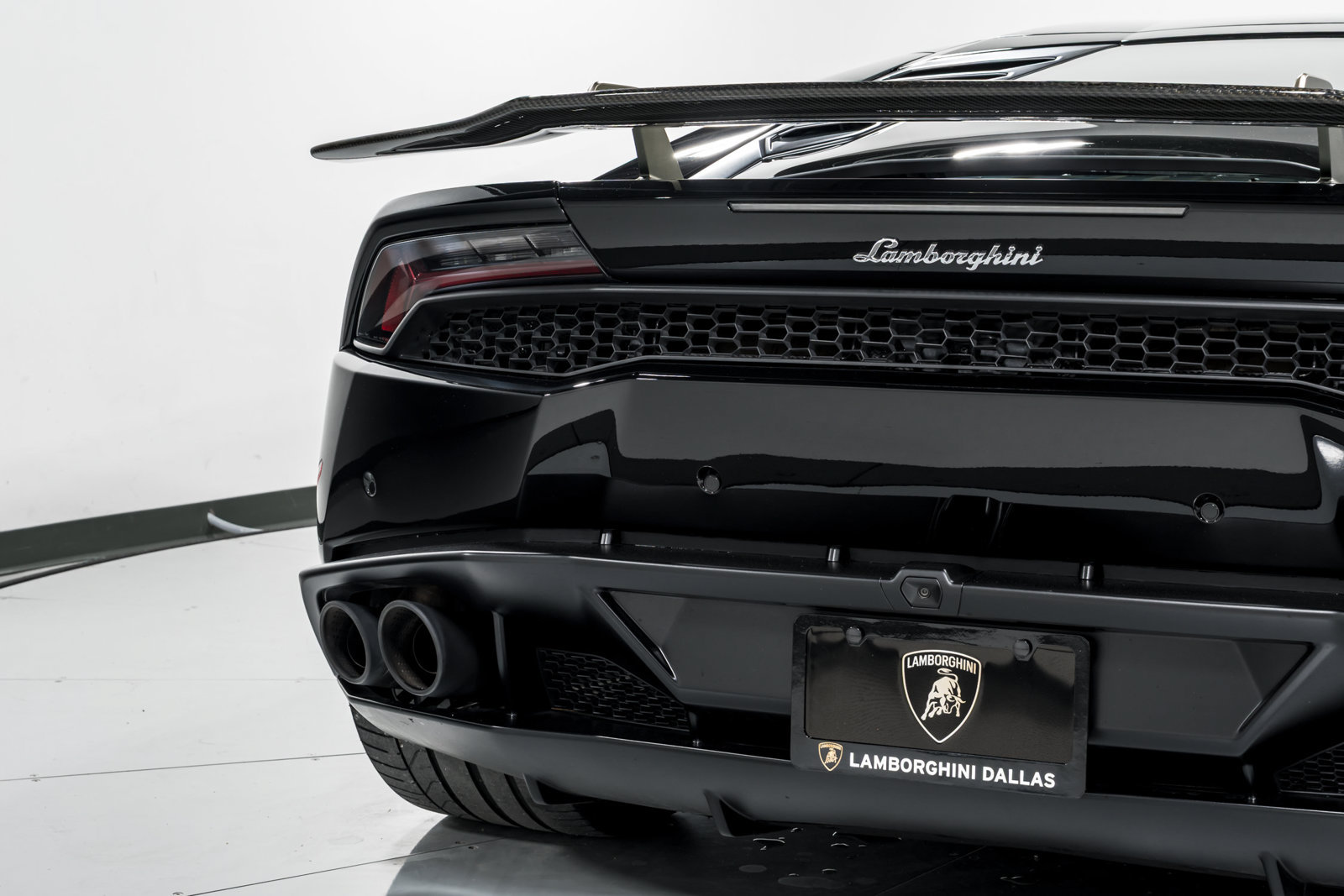 Used 2016 Lamborghini Huracan LP 610-4 AWD/4WD image 49