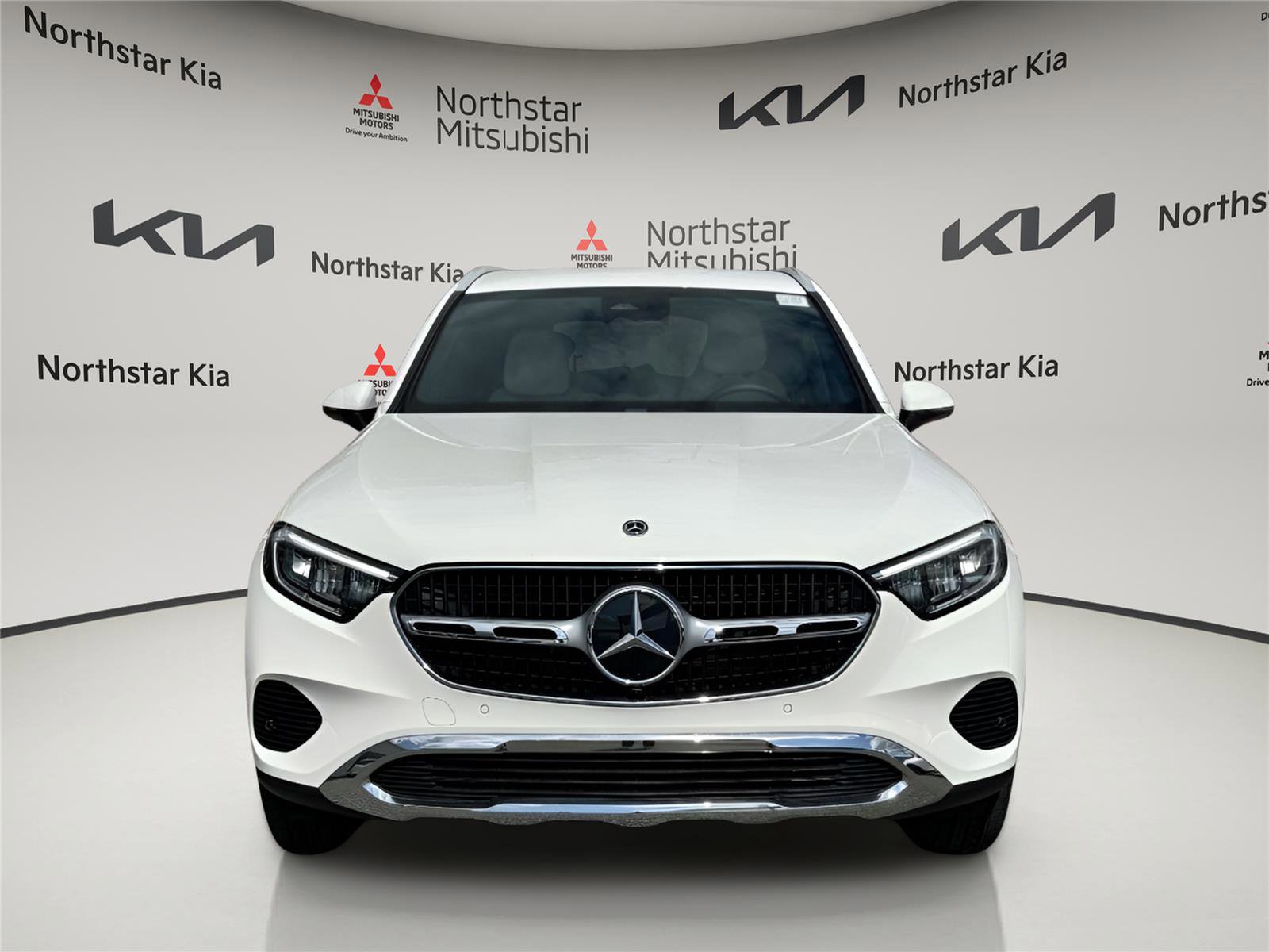 Used 2023 Mercedes-Benz GLC 300 4MATIC image 6