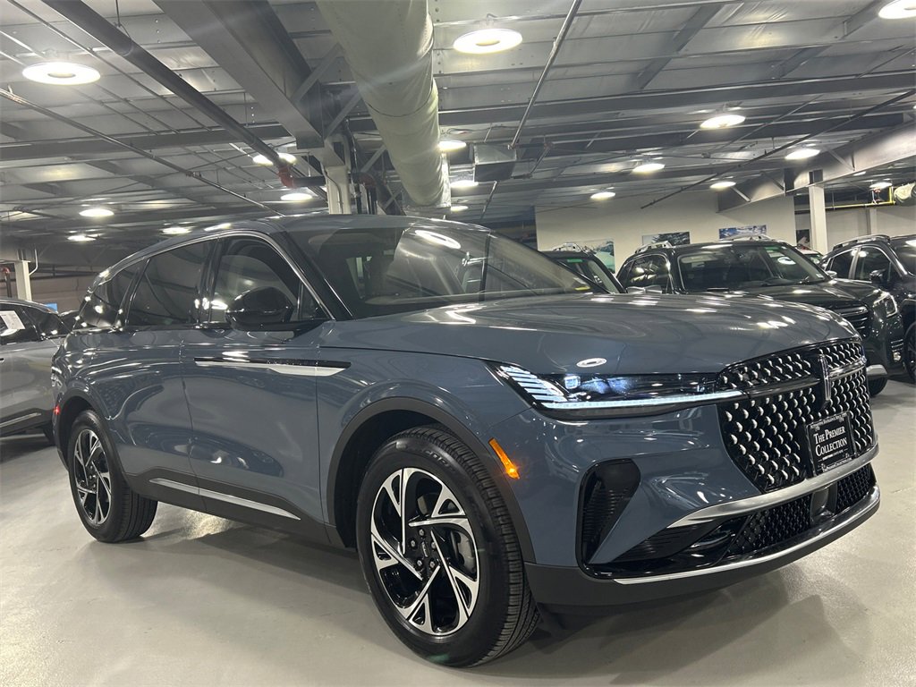 Used 2025 Lincoln Nautilus Premier w/ Equipment Group 102A