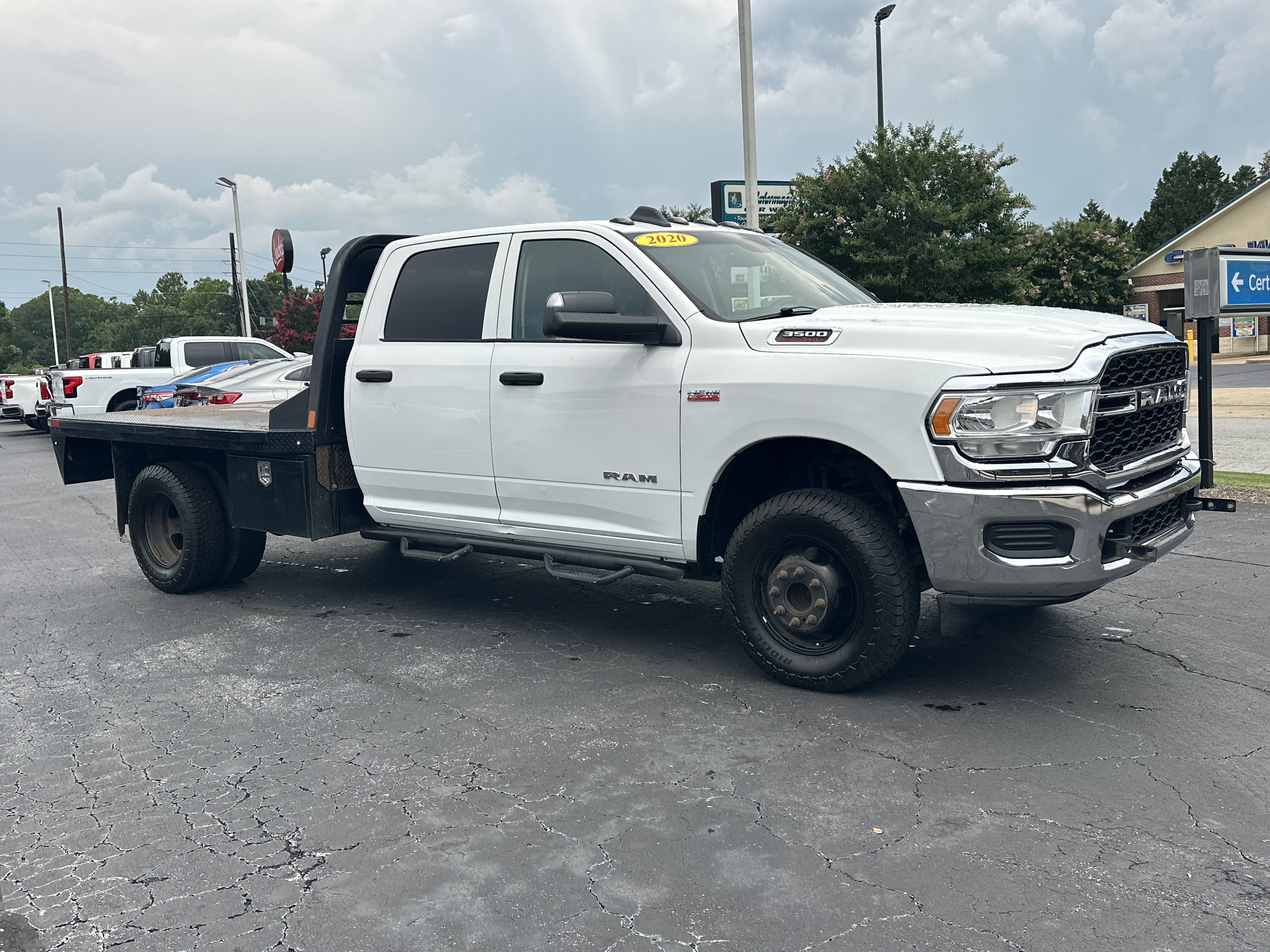 Used 2020 RAM 3500 Tradesman w/ Chrome Appearance Group AWD/4WD image 2