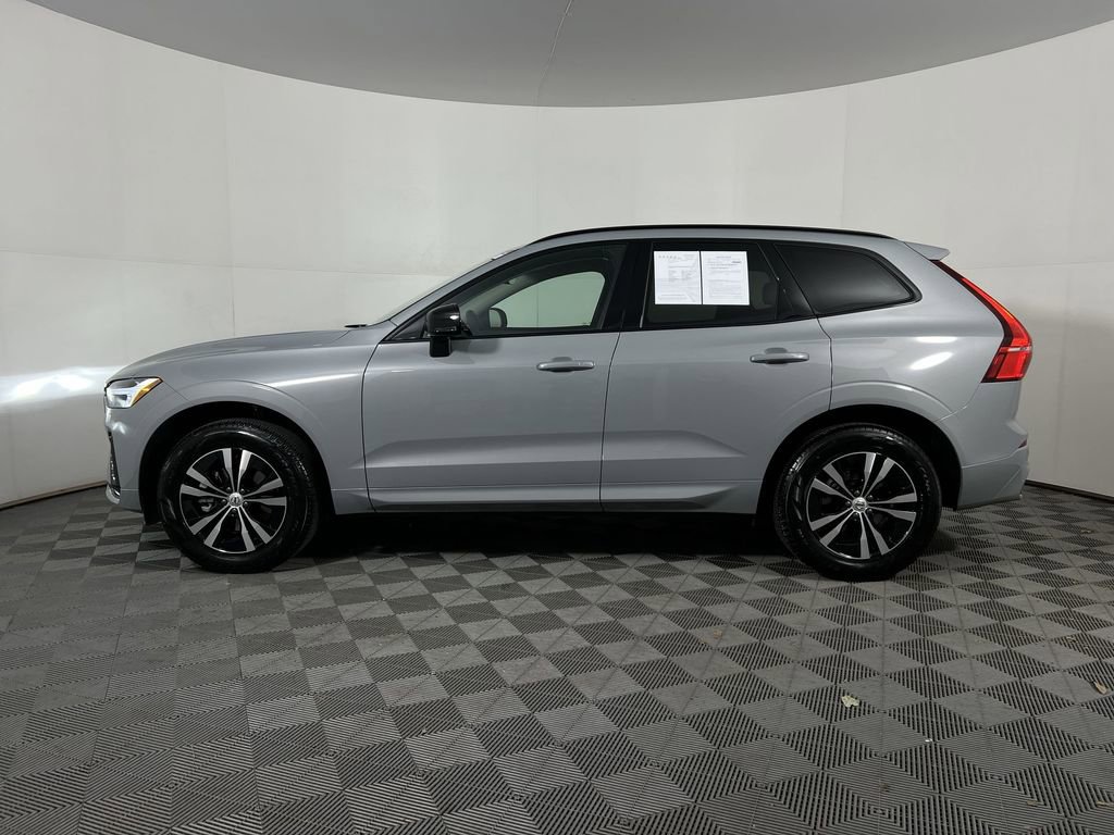 Certified 2025 Volvo XC60 B5 Core w/ Climate Package image 7