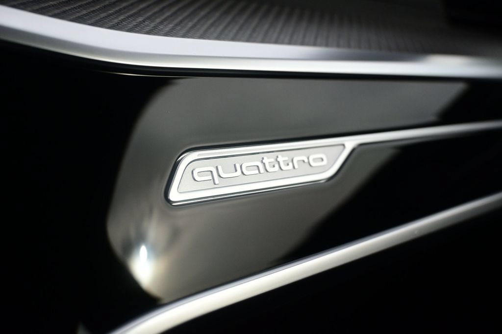 Used 2021 Audi RS 6 AWD/4WD image 21