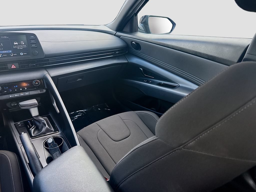 Used 2026 Hyundai Elantra Sport FWD image 19