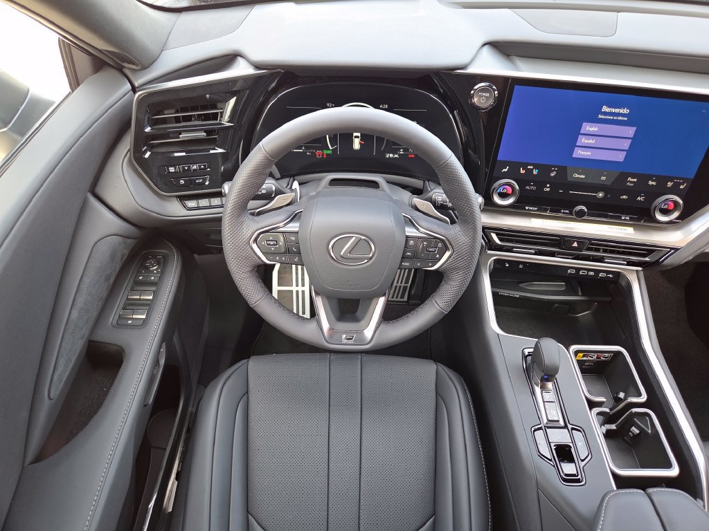 New 2026 Lexus TX 500h AWD w/ Technology Package image 4