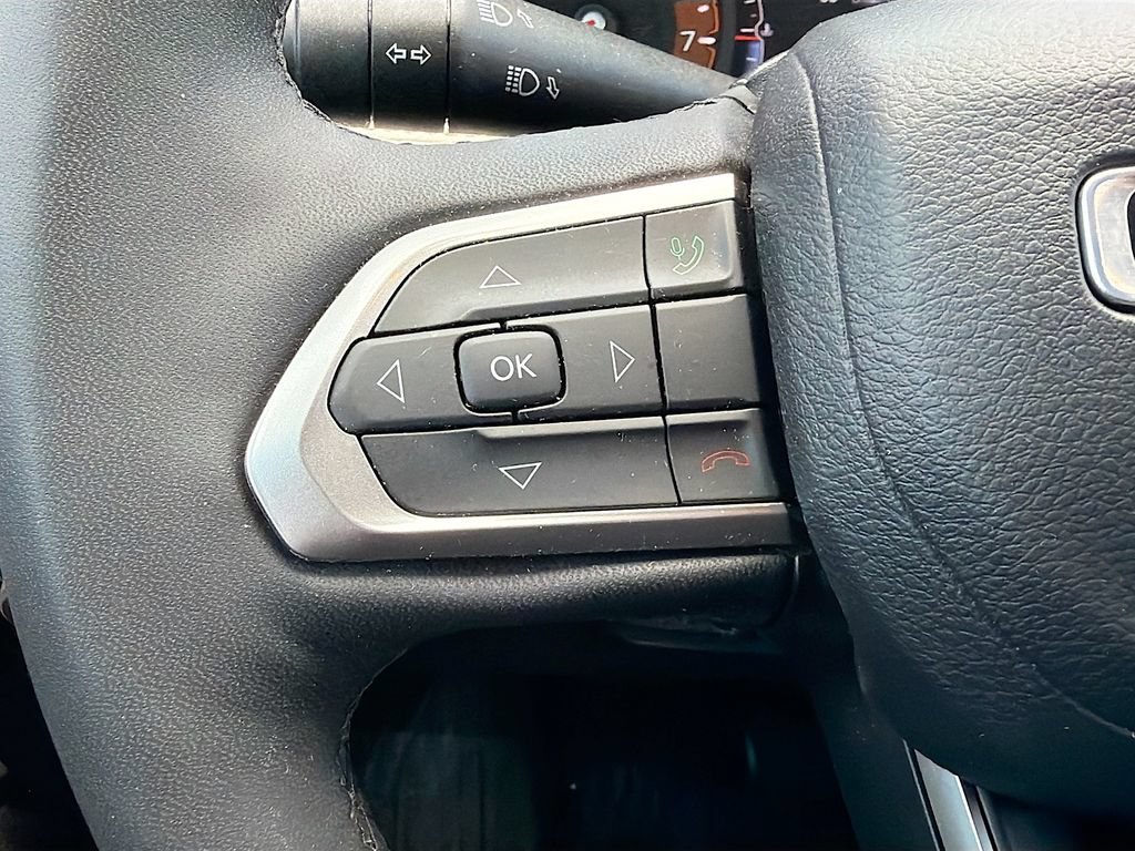 Used 2023 Jeep Compass Limited AWD/4WD image 12