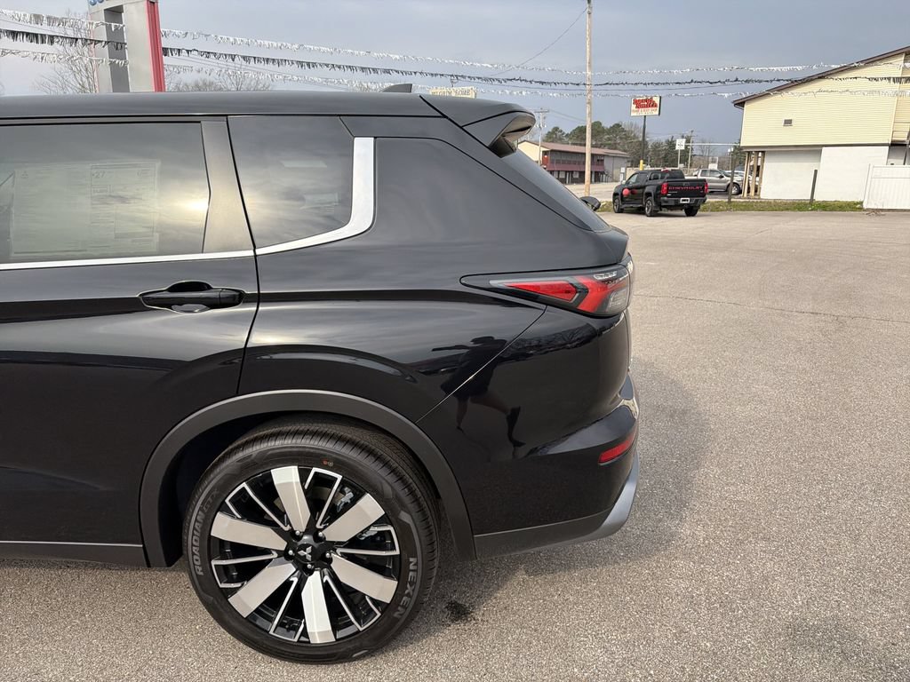 New 2026 Mitsubishi Outlander SE AWD/4WD image 6
