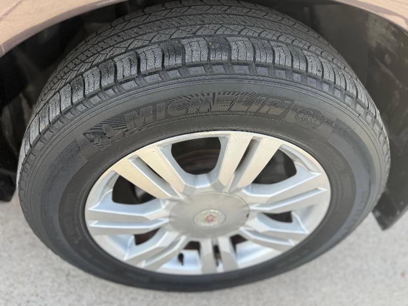 Used 2015 Cadillac SRX Luxury w/ Driver Awareness Package image 14