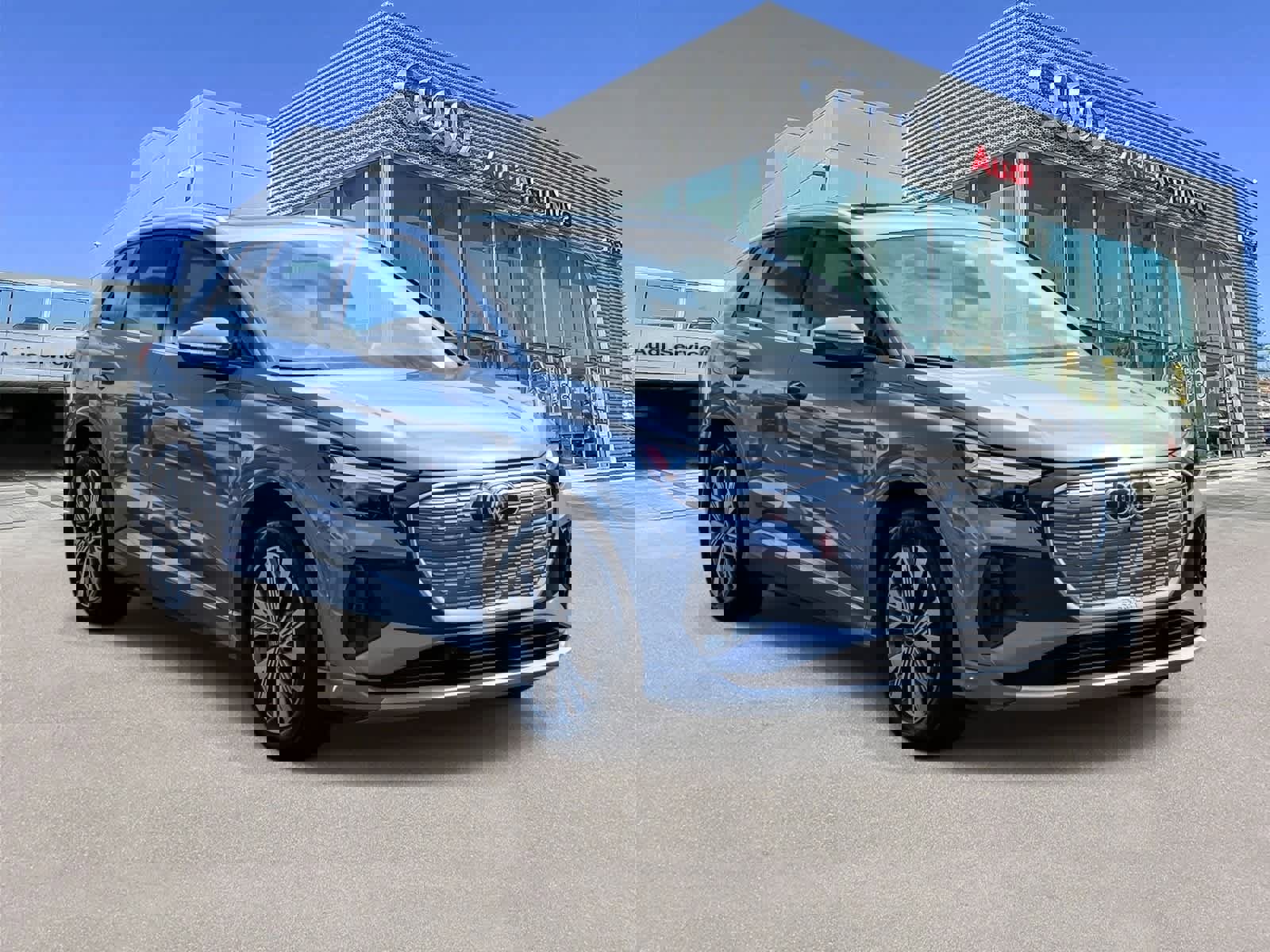 Used 2023 Audi Q4 e-tron Premium w/ Convenience Package image 5